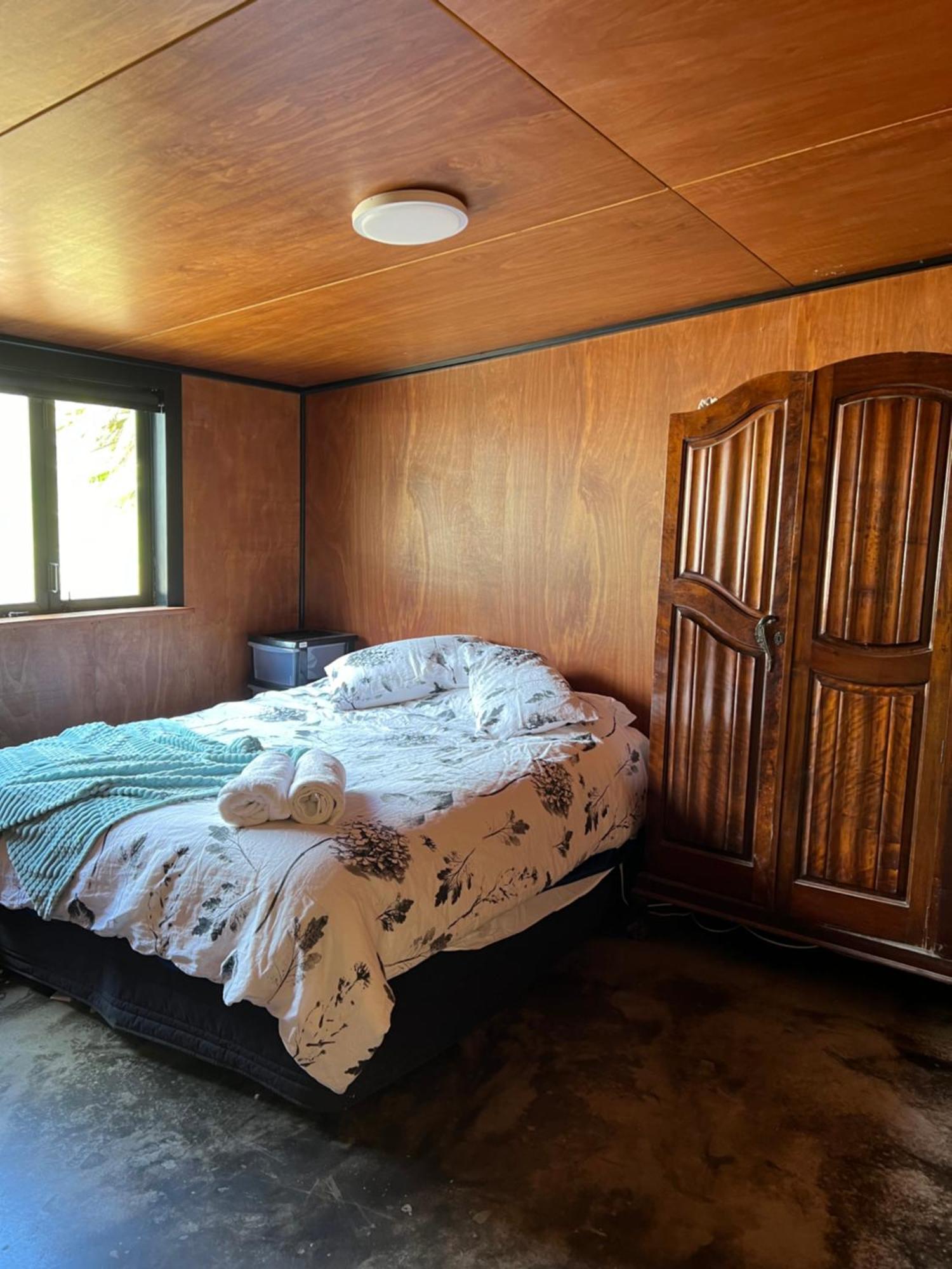 Self Contained Open Shed Space Wainui  Exterior photo